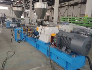 מכונת גריסה כפולה עם בורג הנעה ממונעת מבוקרת PLC, מפלסטיק הנדסי, עם זכוכית גרוסה עבור PC/ABS/PA+PP, 132 קילוואט - Product Image 4