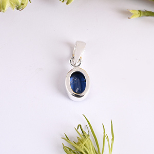 Piedra preciosa natural de cianita genuina Plata de Ley 925 Colgante de diseño hecho a mano Colgante de moda Chapado en plata para unisex. - Product Image 2