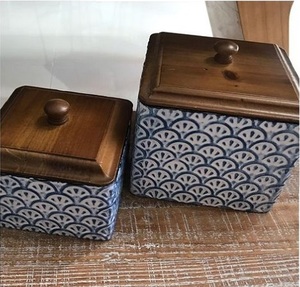 Boîte à épices et à sel en bois en vrac avec forme carrée Boîte à épices Masala Dabba de la plus grande qualité - Product Image 4