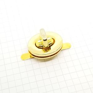 Ming Kee กระเป๋าถือหนังโลหะทรงรีขนาดเล็กรูปวงรี, อุปกรณ์เสริมกระเป๋า - Product Image 2