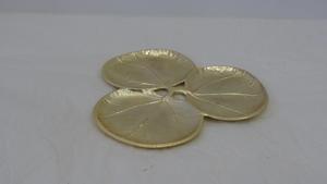 Plat décoratif de luxe moderne de conception nouvelle et haut de gamme en aluminium avec feuille d'or pour la maison, la cuisine, les mariages et les fêtes - Product Image 6