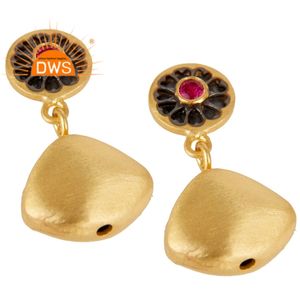 ต่างหูเพทายสีแดงธรรมชาติดีไซน์ทำด้วยมือล่าสุดสำหรับผู้หญิงเครื่องประดับแฟชั่นของขวัญสำหรับผู้หญิงสำหรับผู้หญิง - Product Image 2