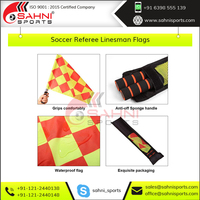 Drapeaux d'arbitre de football de conception de diamant lourd de polyester fabriqués par nom