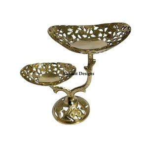 Wholesale Luxury Cake <b>Stand</b> Classic Designer Round Top Handmade Decorative Cake Tool New Arrival Made High Quality <b>PC</b> Material - Product Image 2