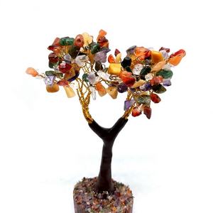 Jilaniagate 7 Chakra Puces d'agate naturelle Tronc de cristal coloré [150 BDS] Feng Shui Style Arbre Gemstone Home Decor Cadeau pour l'amour - Product Image 2
