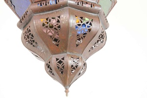 Linterna de Metal morisca marroquí hecha a mano de la mejor calidad con vidrio multicolor para decoración del hogar interior y exterior para Navidad - Product Image 4