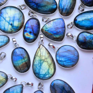 Labradorite <b>Beads</b> Labrador Necklace Iced Out Pendant 18 k Gold Plated Heart Pendant Necklace <b>Sterling</b> <b>Silver</b> <b>Bracelet</b> <b>Beads</b> - Product Image 1