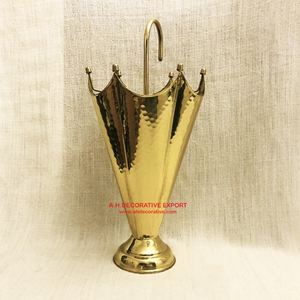 งานประติมากรรมรูปทรงร่มโบราณ ดีไซน์แบบตอกลาย ทำจากทองเหลืองชุบ สำหรับตกแต่งบ้าน งานออกแบบโลหะ ดีไซน์ไม่ซ้ำใคร - Product Image 4