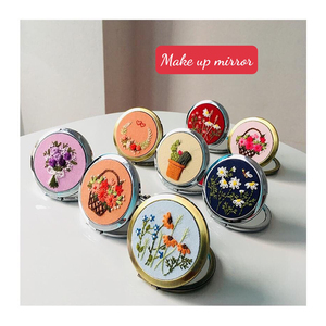 Classic Customized Pocket Handheld Round Side <b>Mirror</b> for Best Gift Present - Product Image 2