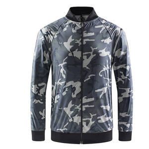 Chaqueta ligera con capucha y logotipo personalizado para hombre, a la moda rompevientos, a prueba de viento, para deportes al aire libre - Product Image 2