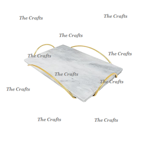 Plateau décoratif en marbre blanc de conception fabuleuse pour le plateau de service de thé et de café de collations de nourriture avec des poignées d'or - Product Image 1