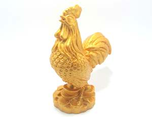 Estatuilla de animales dorados, estatua de pollo de poliresina para decoración del hogar y regalos de recuerdo, diseño Artificial elegante - Product Image 4