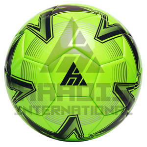 Ballons de football officiels pour l'entraînement au football |   Ballons de football de Sialkot faits à la main de haute qualité |   Ballon de football en cuir PU pour s - Product Image 1