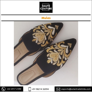 Mules et pantoufles pour femmes, vêtements pour femmes, fabrication artisanale, broderie à la main, velours, fils de bullion Kora, design en forme de cœur, fabriquées en Inde - Product Image 3