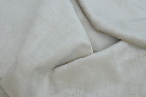 Alfombra de seda crema hecha a mano con patrón de rayas bordado Diseño tibetano Reversible lavable a máquina proveedor indio en Stock - Product Image 3