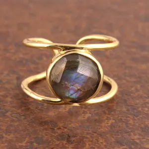 最新的蓝色闪光拉长石宝石戒指黄铜镀金双带设计师戒指皇家外观男女通用戒指