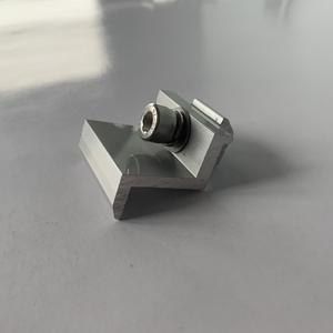 Soporte de montaje Solar, abrazadera de extremo de aluminio para sistema Solar de tierra de alta calidad, hecho en Vietnam - Product Image 2