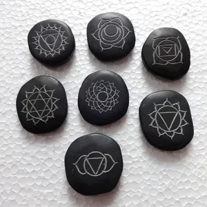 Groothandel Chakra Set: Gegraveerd Hot Stone Chakra Set