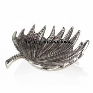 ชามอลูมิเนียมโลหะสำหรับตกแต่งดีไซน์ทรงรูปร่างไม่สม่ำเสมอสีเงินพร้อมดีไซน์ใหม่สำหรับวางบนโต๊ะเสิร์ฟอาหาร - Product Image 5