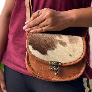 Nuevo bolso elegante de piel de vaca para mujer, bolso bandolera, bolso de compras, gran oferta, diseño único, bolso hecho a mano, regalo para ella - Product Image 1