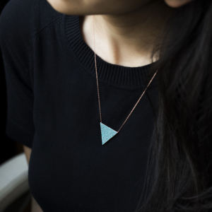 สร้อยคอรูปสามเหลี่ยมหินเทอร์ควอยซ์ขายส่งเครื่องประดับแฟชั่นเงินแท้ 925 ทำด้วยมือ - Product Image 3