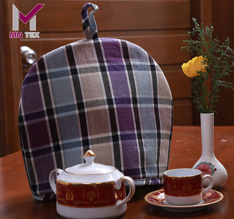 เส้นด้ายย้อมหลายสีทอ