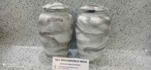 ALUMINIO PERLA BLANCA ADULTO CREMACIÓN URNA Brassworld India Funeral Supplies - Product Image 4