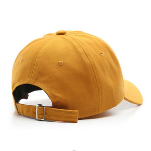 Nouvelle marque Automne et hiver Nouveau design à bord haut Hommes et femmes portent un chapeau de super qualité avec logo personnalisé - Product Image 3