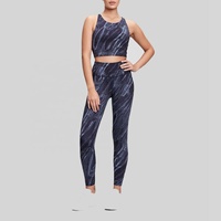 Ensemble de sport élégant pour femmes : Legging côtelé taille mi-haute respirant et antibactérien et brassière de sport – 2 pièces