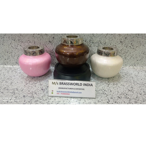 TROIS COULEURS DIFFÉRENTES DE LA LUMIÈRE DES BOUGIES DE CRÉMATION URNE FUNÉRAIRE BRASSWORLD INDE - Product Image 1
