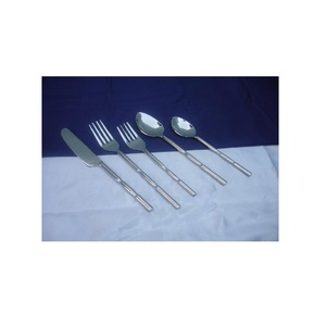 Couverts réutilisables, ustensiles de bureau en acier inoxydable et paille métallique, couverts de voyage portables avec étui, sac miroir noir arc-en-ciel - Product Image 2