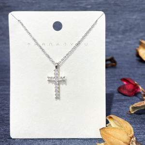 สร้อยคอเซอร์คอนสี่เหลี่ยมไขว้สีเงิน925มีดีไซน์ - Product Image 1