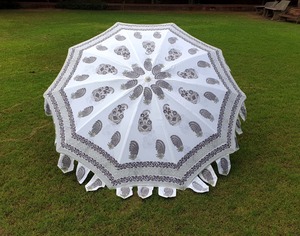 Parasol de jardin unique à motifs floraux Mughal Buta, parasol de plage bohème indien, parasol de soleil pour terrasses, fait à la main - Product Image 4
