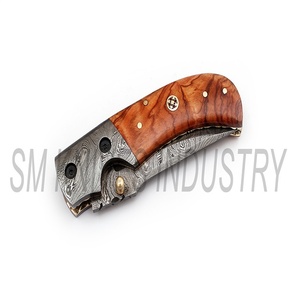 Couteau de poche pliable fait à la main, outil de damas avec une gaine en cuir (smk1263) - Product Image 6