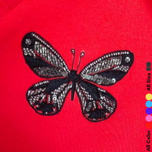 Hermoso Parche de Mariposa con Cuentas Hecho a Mano para Adornos de Costura y Diseño de Prendas - Product Image 1
