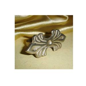 Servilletero de Metal de diseño atractivo, organizador de pañuelos, servilletero en forma de hoja niquelada para el hogar, suministros de Hotel - Product Image 4