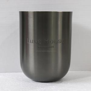 Nuevos diseños de tarros de velas vacíos negros de latón personalizados para hacer velas, decoración del hogar, recipientes de lujo, cera de estaño grabada a mano - Product Image 2