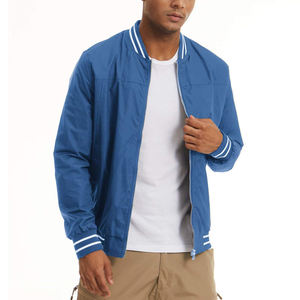 Veste universitaire coupe-vent légère pour hommes, design personnalisé, noire avec col montant et logo personnalisé pour le printemps - Product Image 5