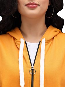 Wholesale Customized Plain Design Workout Crop Top Hoodies Pullover Sweatshirt Heavy <b>Weight</b> <b>Womens</b> Crop Hoodies - Product Image 4