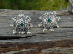 treanding handmade silver look alike stone stud earing - Product Image 4