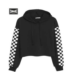 ชุดเซ็ทลำลองสำหรับผู้หญิง ออกแบบเองได้ ผ้าฝ้าย มีฮู้ด เสื้อครอปท็อปและกางเกงจ็อกเกอร์ 2 ชิ้น ชุดกีฬาถักนิตติ้ง สไตล์ลำลองพิมพ์ลาย สำหรับฤดูหนาว - Product Image 5