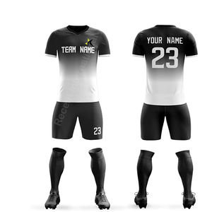 Conjunto de ropa deportiva de fútbol de poliéster de secado rápido personalizado OEM tejido con impresión por sublimación - Product Image 5