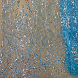 Parches de alta costura hechos a mano con corazón y flores con cuentas de piedra de cristal de Color personalizado para vestidos de novia tamaño personalizado y servicio OEM - Product Image 1