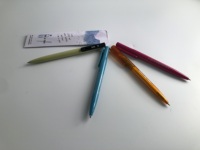 Ensemble cadeau promotionnel écologique Luma, stylo à bille transparent vert en PET recyclé, 1,0 mm, impression sérigraphique 4 couleurs