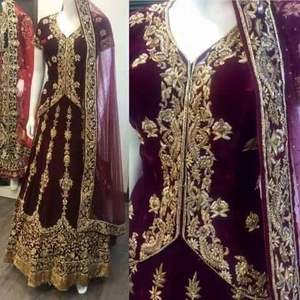 Atiya libas การออกแบบที่ดีงามสไตล์อินเดียชุด lehenga choli สำหรับงานแต่งงานที่มีการเย็บปักถักร้อย dozarzi หนัก-2019 - Product Image 1