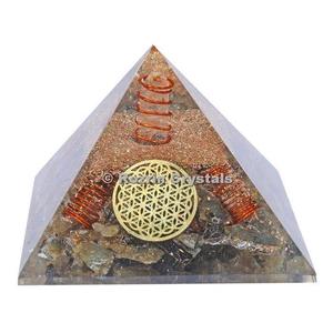 Labradorita asequible con flor de la vida Pirámide de orgonita - Product Image 1