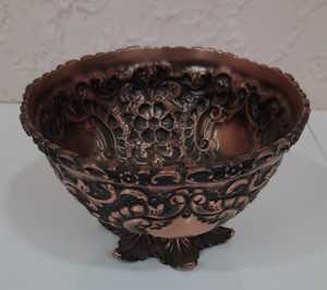 Piezas de Decoración para el Hogar de la India Antiguas Personalizadas, Artículos de Decoración para el Hogar Hechos a Mano en Metal de Cobre Katora - Product Image 3