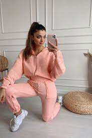 Customized Latest Design Wholesale Custom Sports Team Sweatsuit Set Women Tracksuits joggers Cheap sportswear - Product Image 2