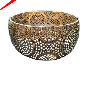 Ensemble de 2 bols de service ronds en métal doré de haute qualité avec support en forme de feuille de métal doré bol de service à puce et trempette 2025 - Product Image 5