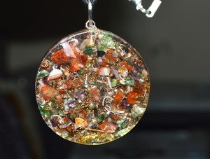 Grossiste offrant Agate Chakra Stone Disc Pendentifs à vendre - Product Image 2